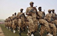 سفينة حربية عملاقة للتحالف تنقل القوات السودانية الي اليمن